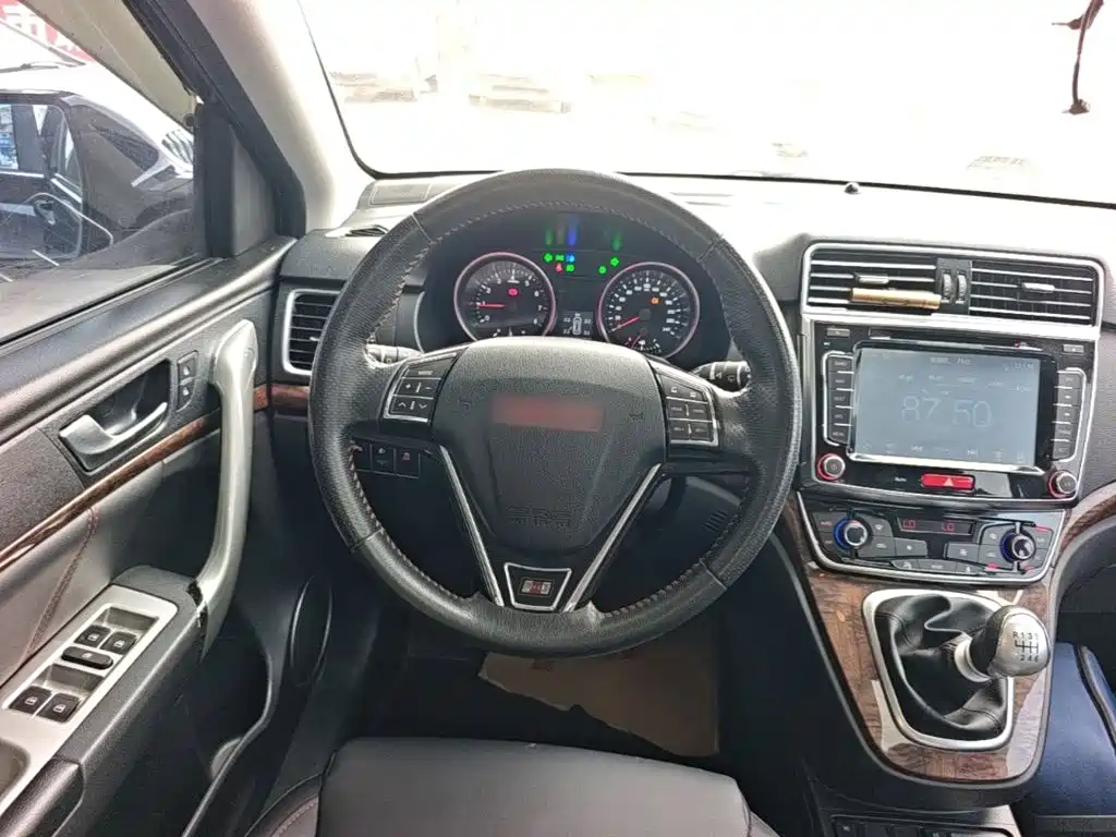 Haval H6 2016 — фото 11
