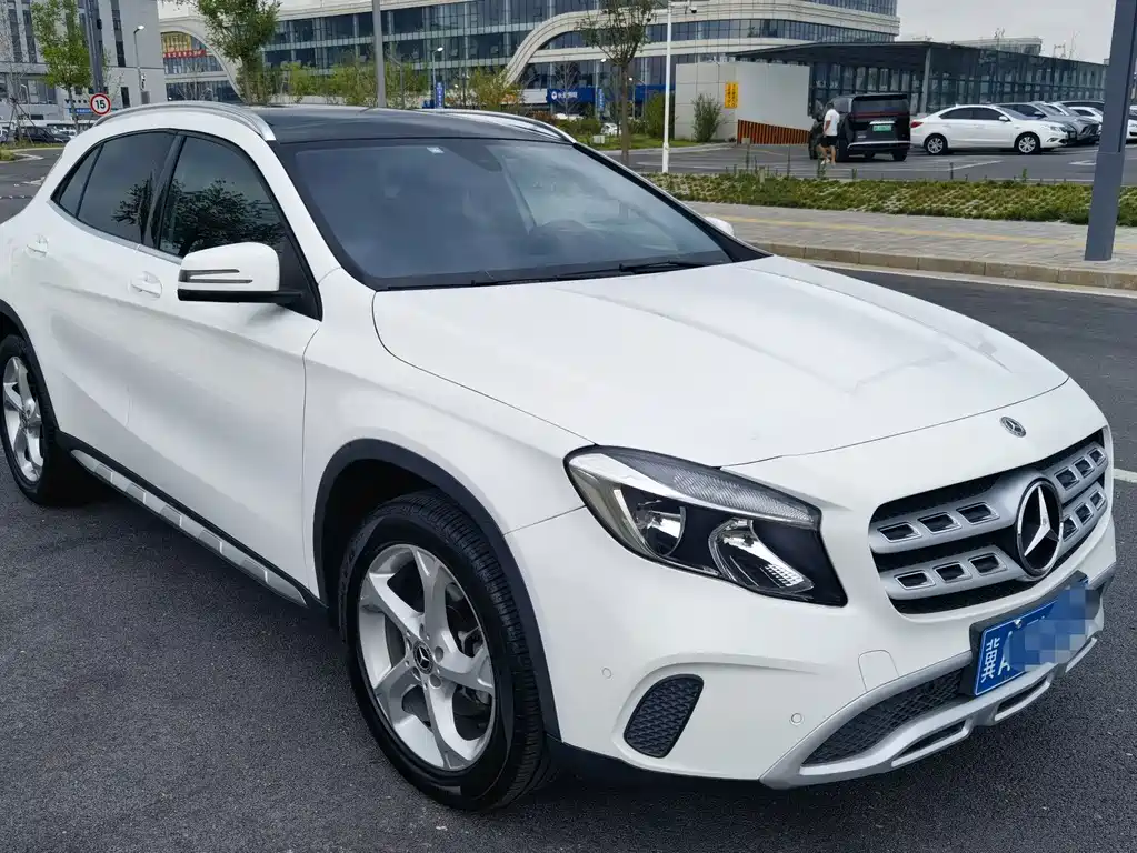 Mercedes-Benz GLA 2018