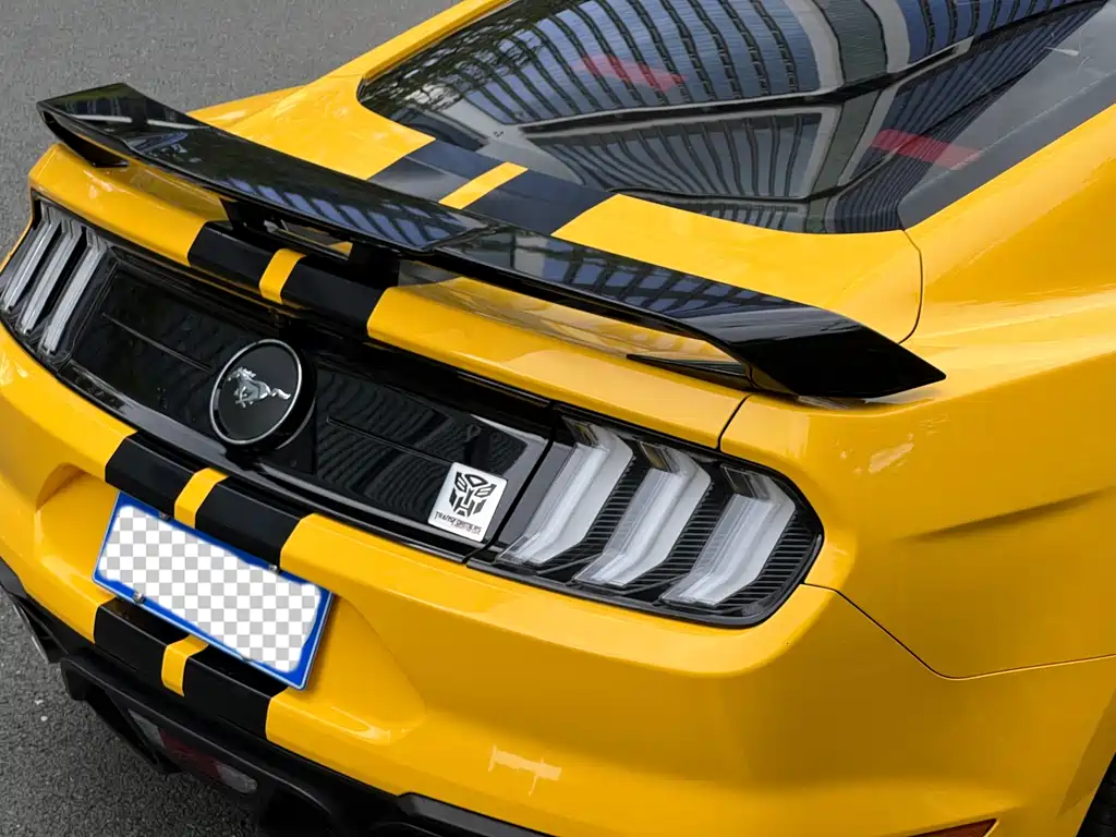 Ford Mustang 2021 — фото 20