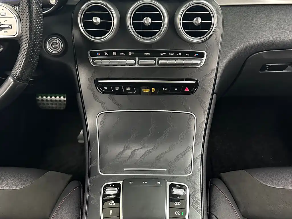 Mercedes-Benz GLC AMG 2022 — фото 13