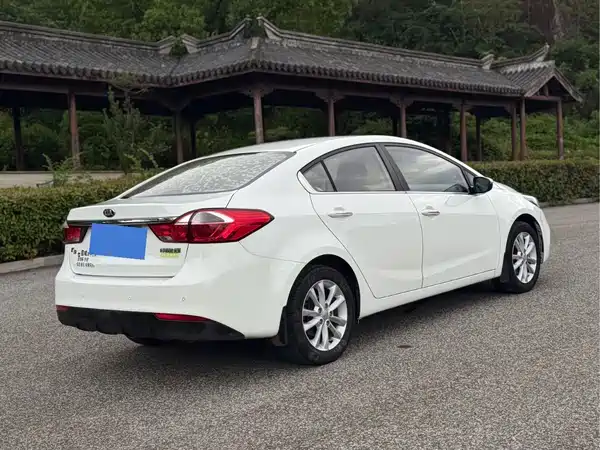Kia K3 2016