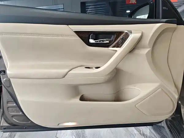 Nissan Teana 2015
