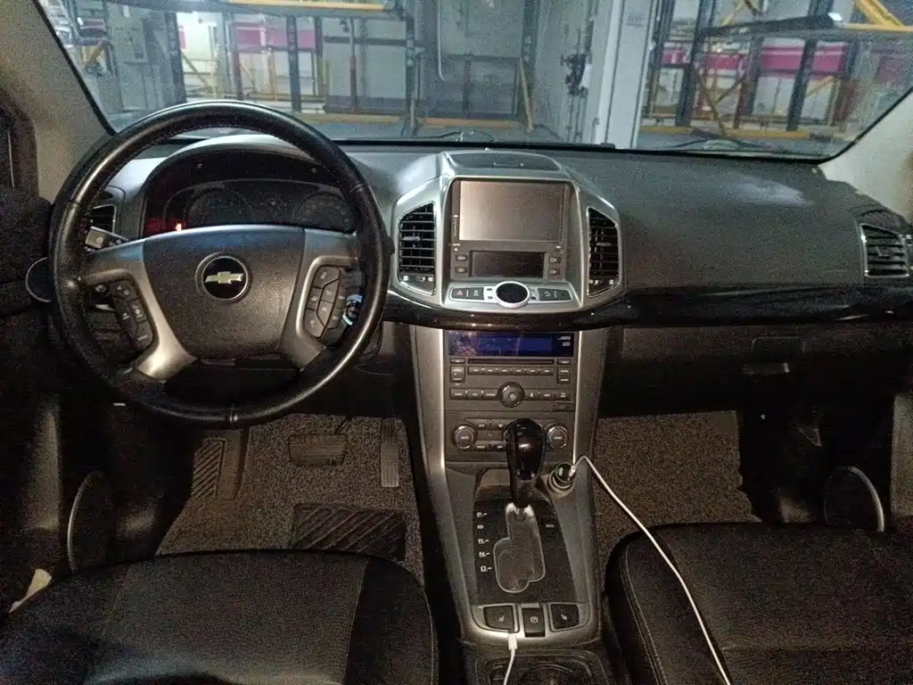 Chevrolet Captiva 2015 — фото 13