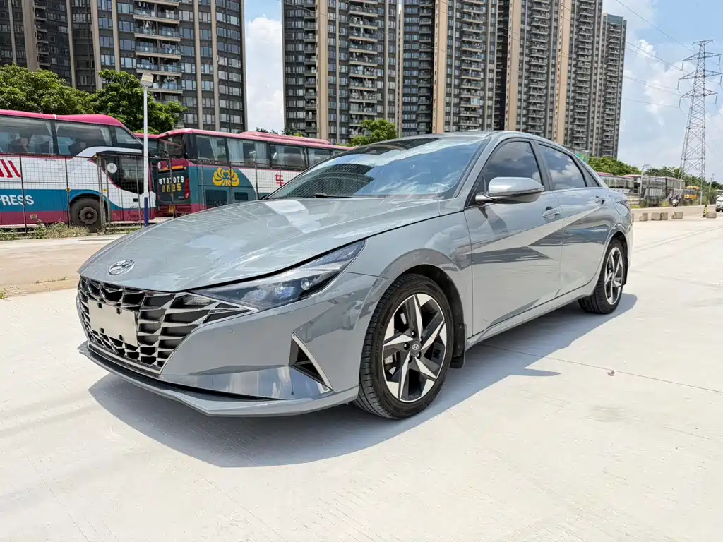 Hyundai Elantra 2023