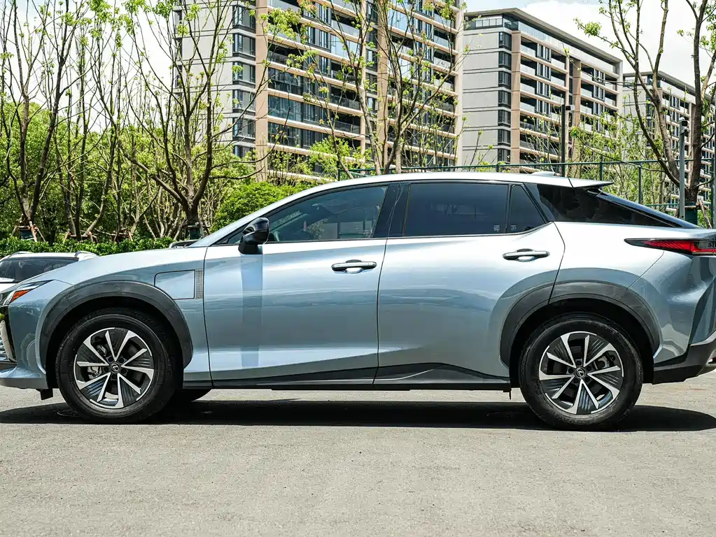 Lexus RZ 2023 — фото 7