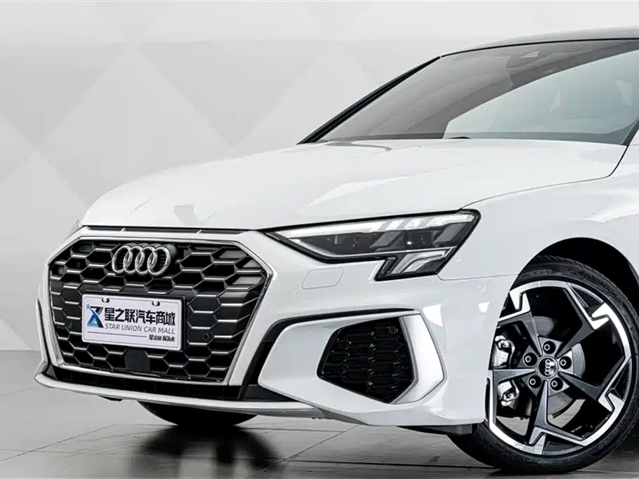 Audi A3 2023 — фото 3