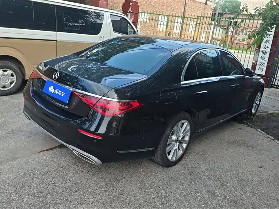 Mercedes-Benz S-Class 2022