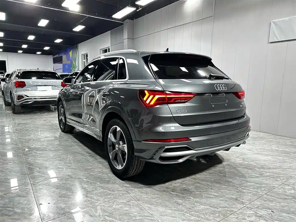 Audi Q3 2022 — фото 4