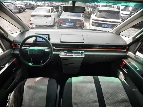 Farizon Super VAN 2025