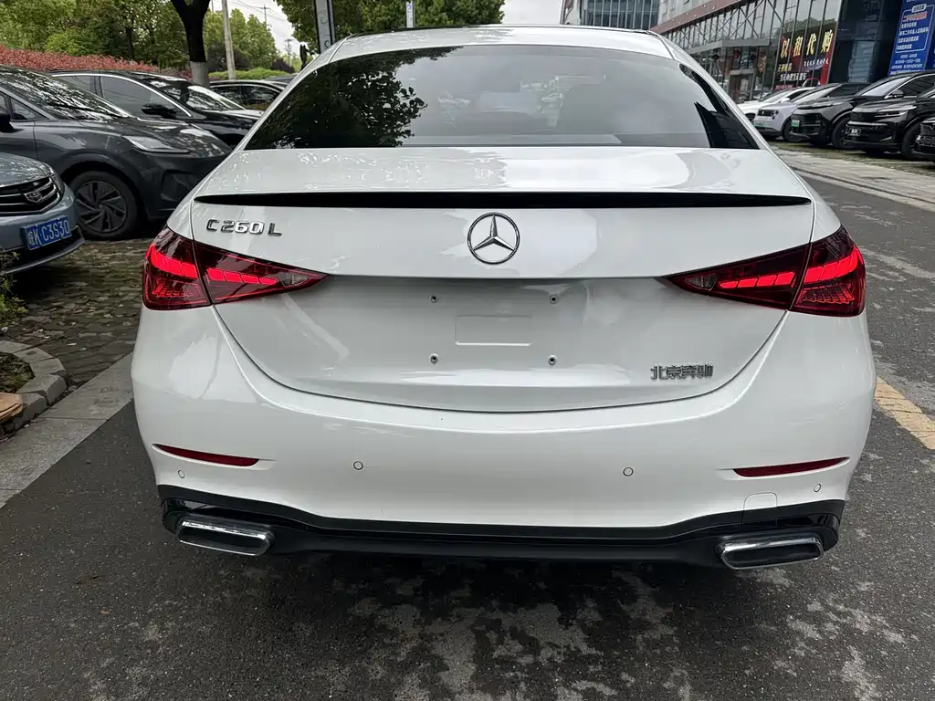 Mercedes-Benz C-Class 2023 — фото 8