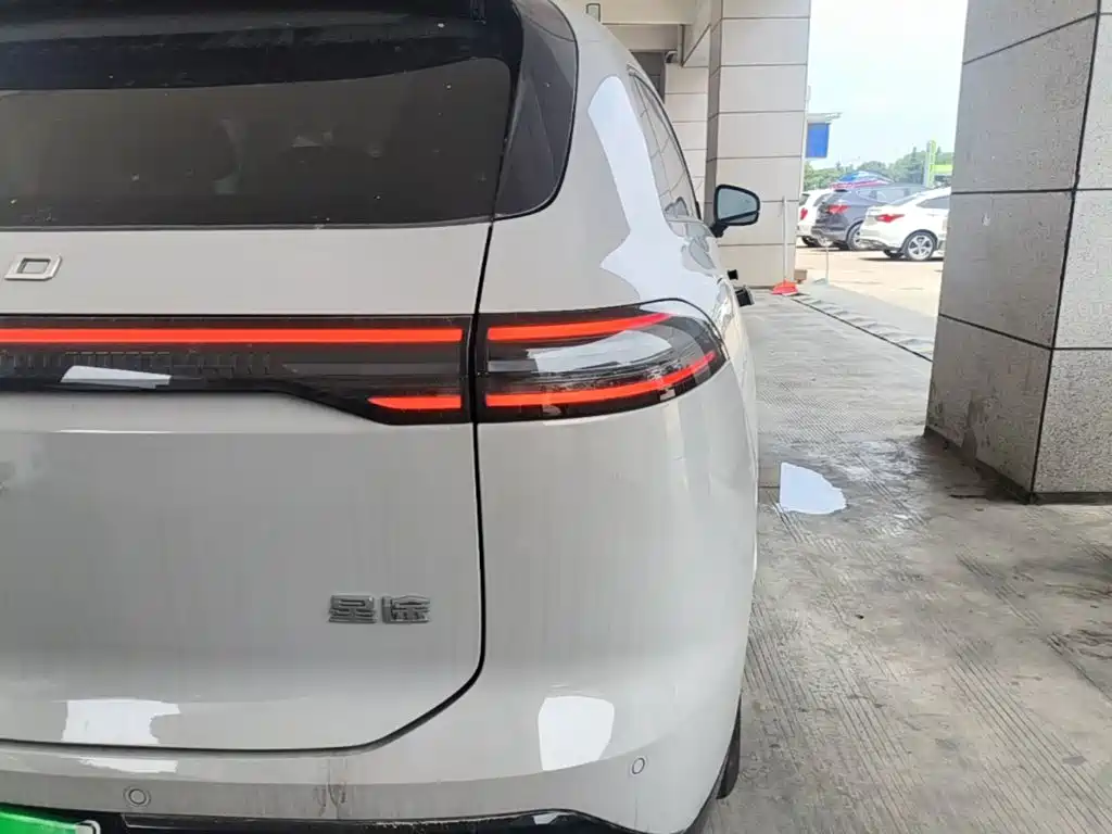 Exeed Xingjiyuan ET 2025 — фото 8