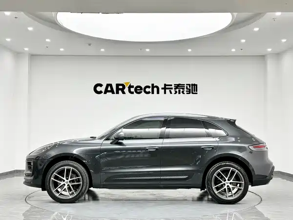 Porsche Macan 2022