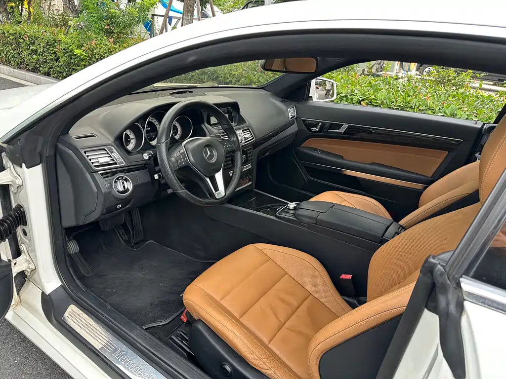 Mercedes-Benz E-Class 2014 — фото 14