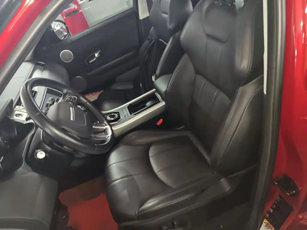 Land Rover Evoque 2019 — фото 15