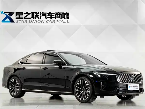 Volvo S90 2025