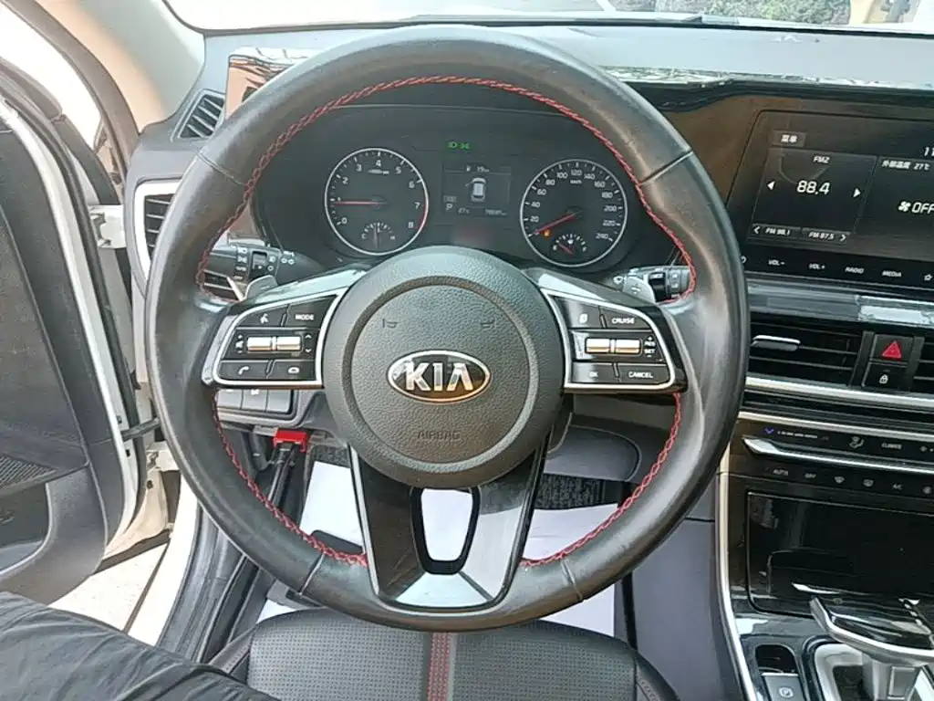 Kia KX3 2020 — фото 11