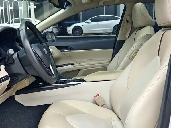 Toyota Camry 2023