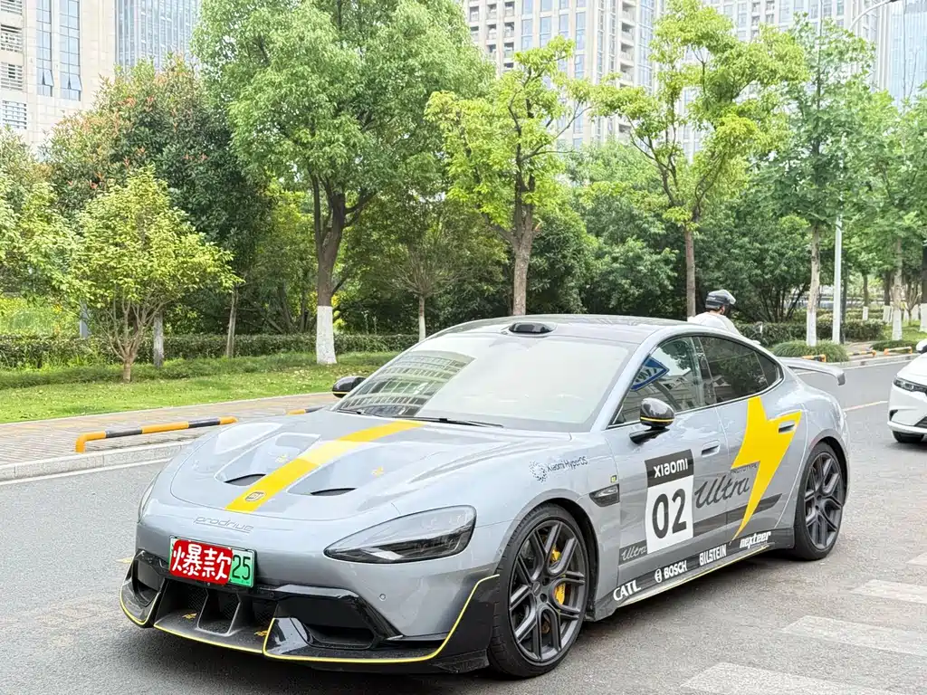 Xiaomi SU7 Ultra 2025