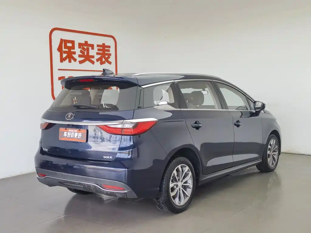 BYD MAX 2019