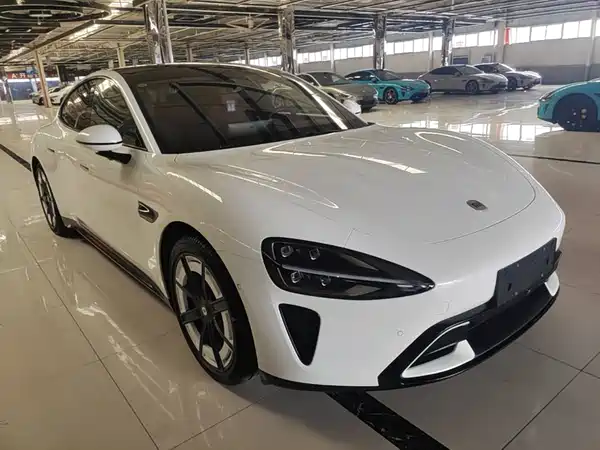 Xiaomi SU7 2025