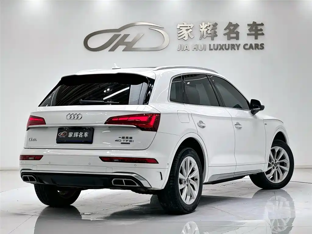 Audi Q5L 2022 — фото 8