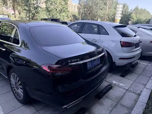 Mercedes-Benz E-Class 2021