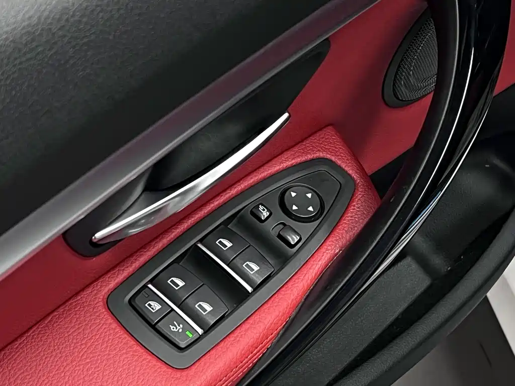 BMW 3 Series GT 2021 — фото 29