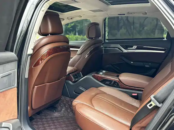 Audi A8 2013