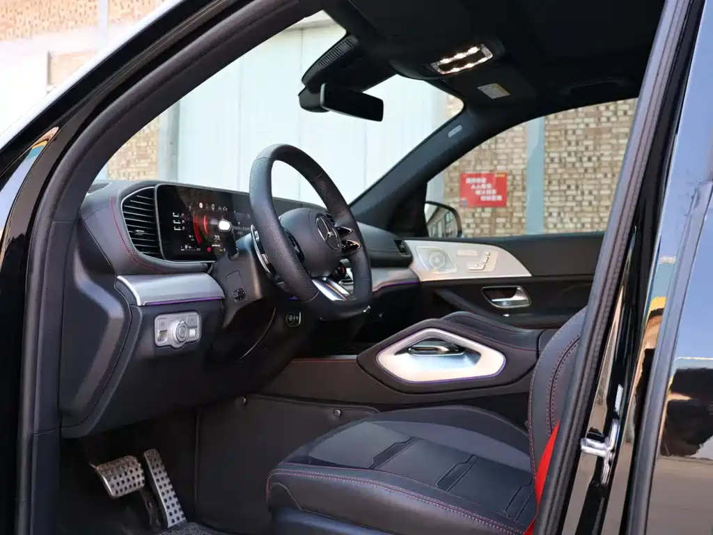 Mercedes-Benz GLE AMG 2025 — фото 6
