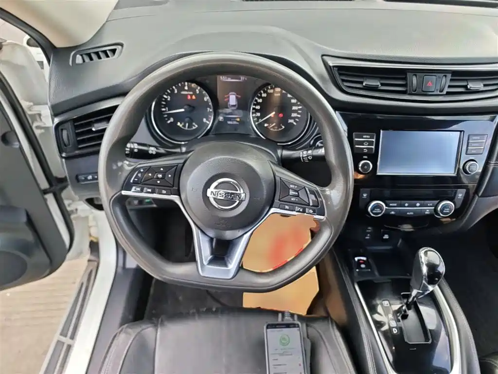 Nissan X-Trail 2018 — фото 11