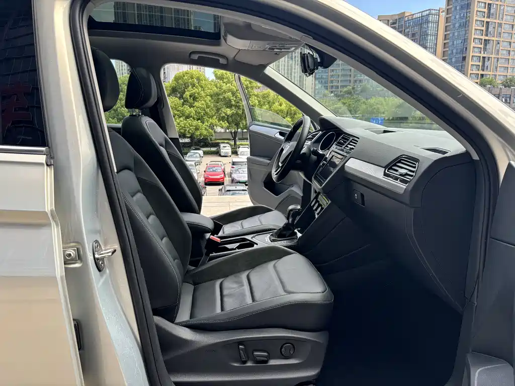 Volkswagen Tiguan L New Energy 2018 — фото 12