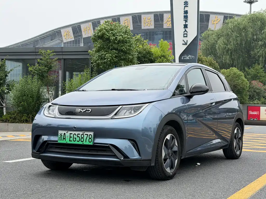 BYD Dolphin 2025 — фото 1
