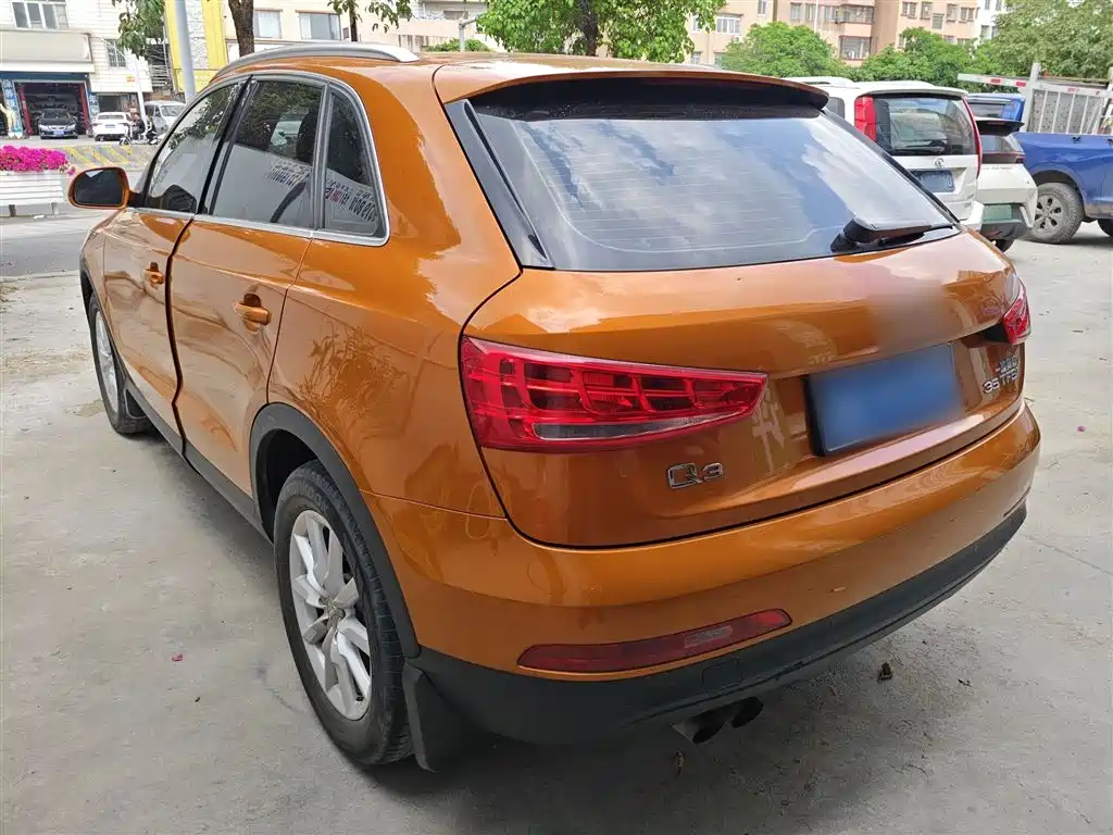 Audi Q3 2016 — фото 23