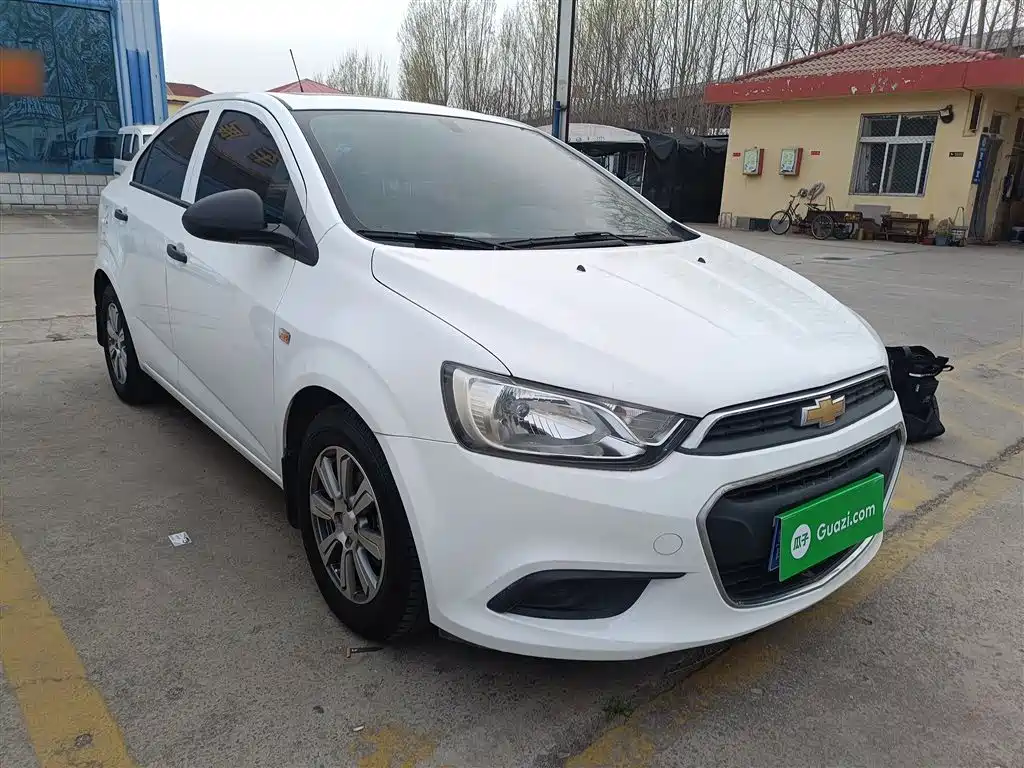 Chevrolet Aveo 2015 — фото 4