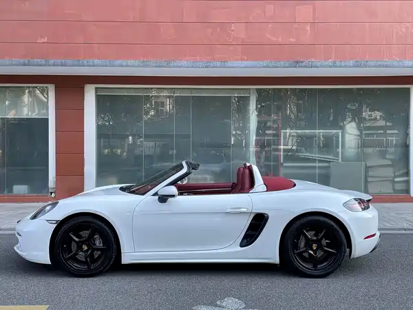 Porsche 718 2017