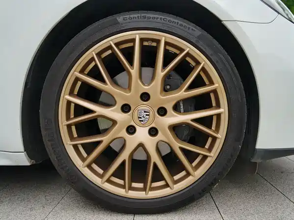Porsche Panamera 2023