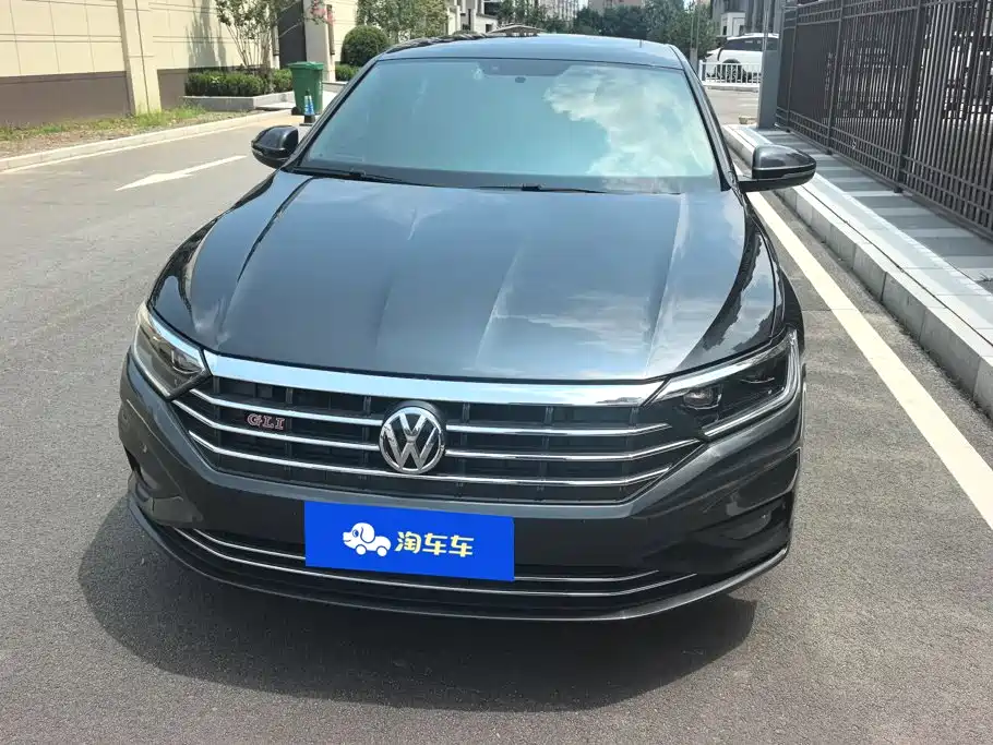 Volkswagen Sagitar 2021