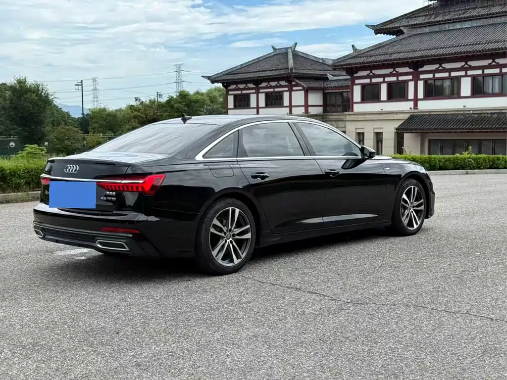 Audi A6L 2020