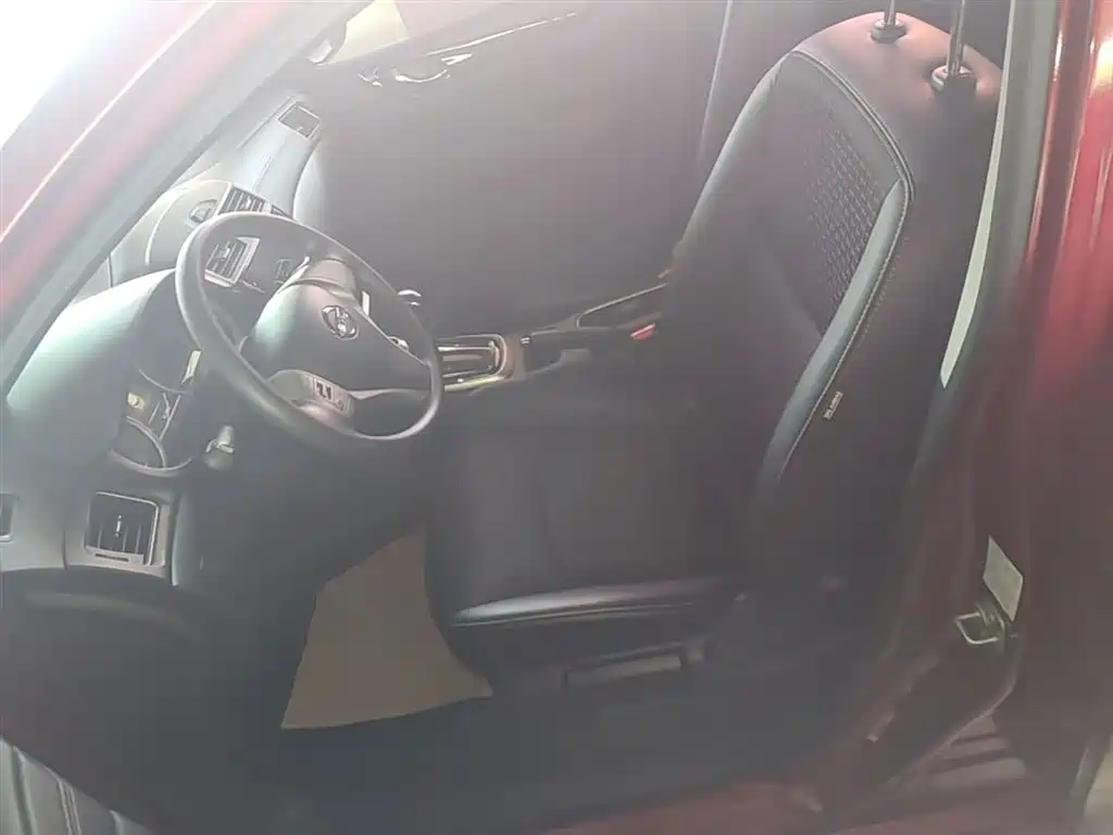 Nissan Tiida 2019 — фото 15