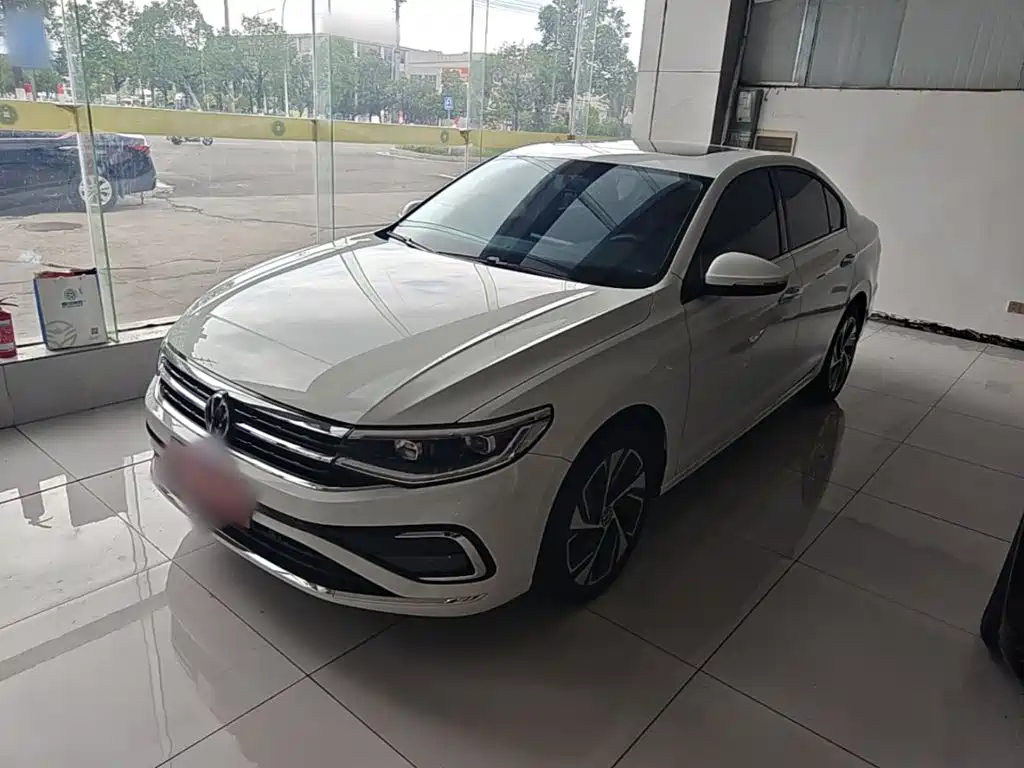 Volkswagen Bora 2024