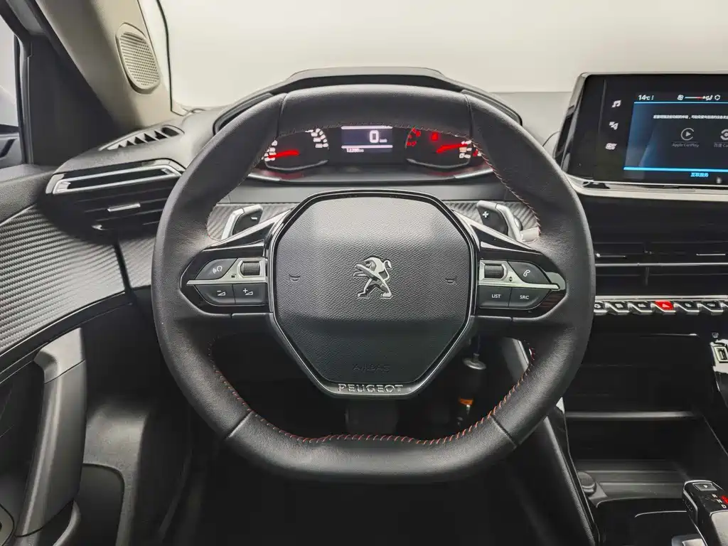 Peugeot 2008 2025 — фото 15