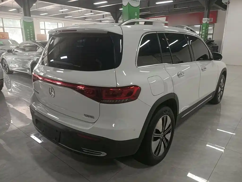 Mercedes-Benz EQB 2024