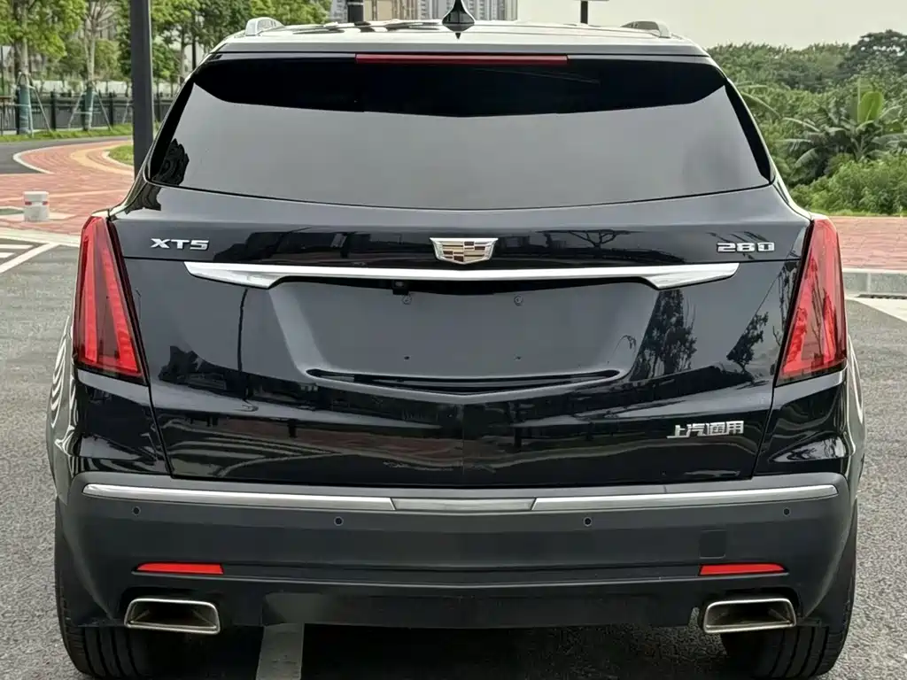 Cadillac XT5 2019 — фото 5