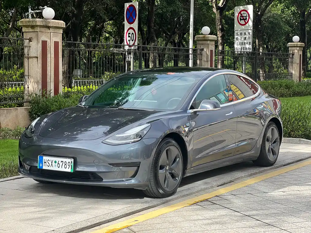 Tesla Model 3 2020 — фото 1