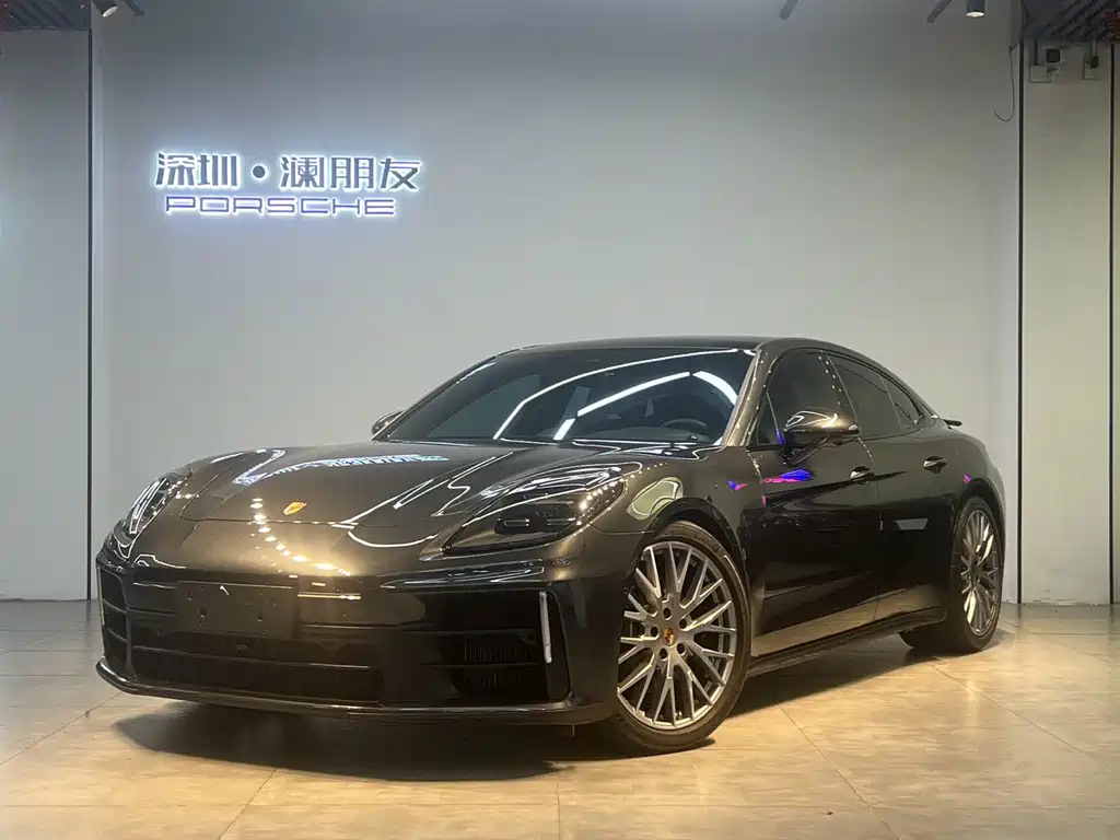 Porsche Panamera 2025