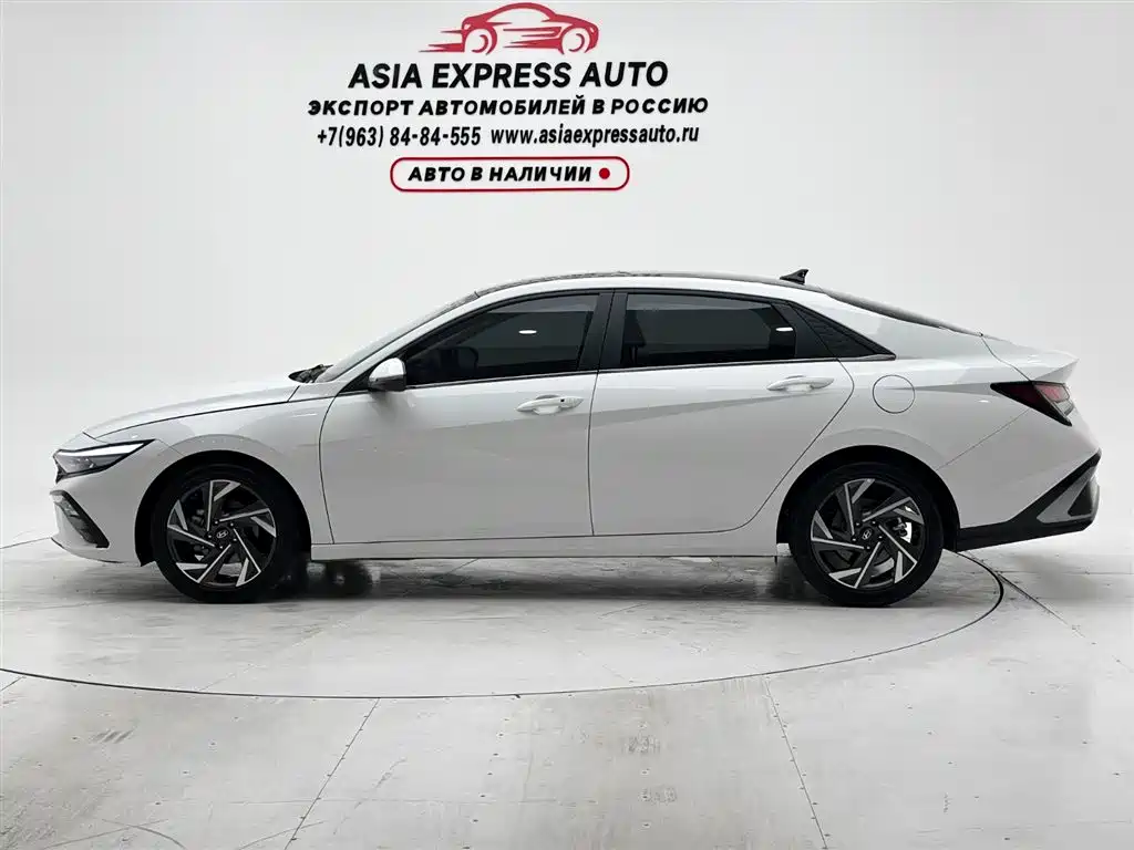 Hyundai Elantra 2023 — фото 7