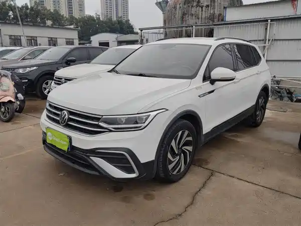 Volkswagen Tiguan L 2023