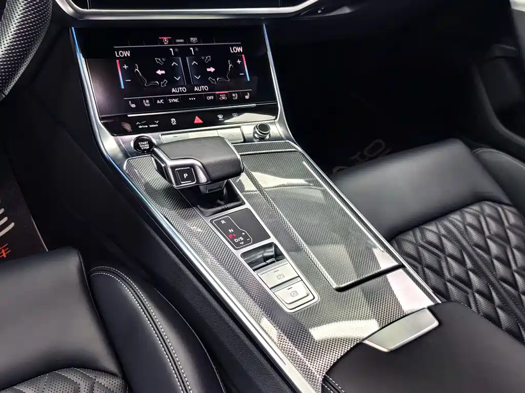 Audi A6L 2025 — фото 13