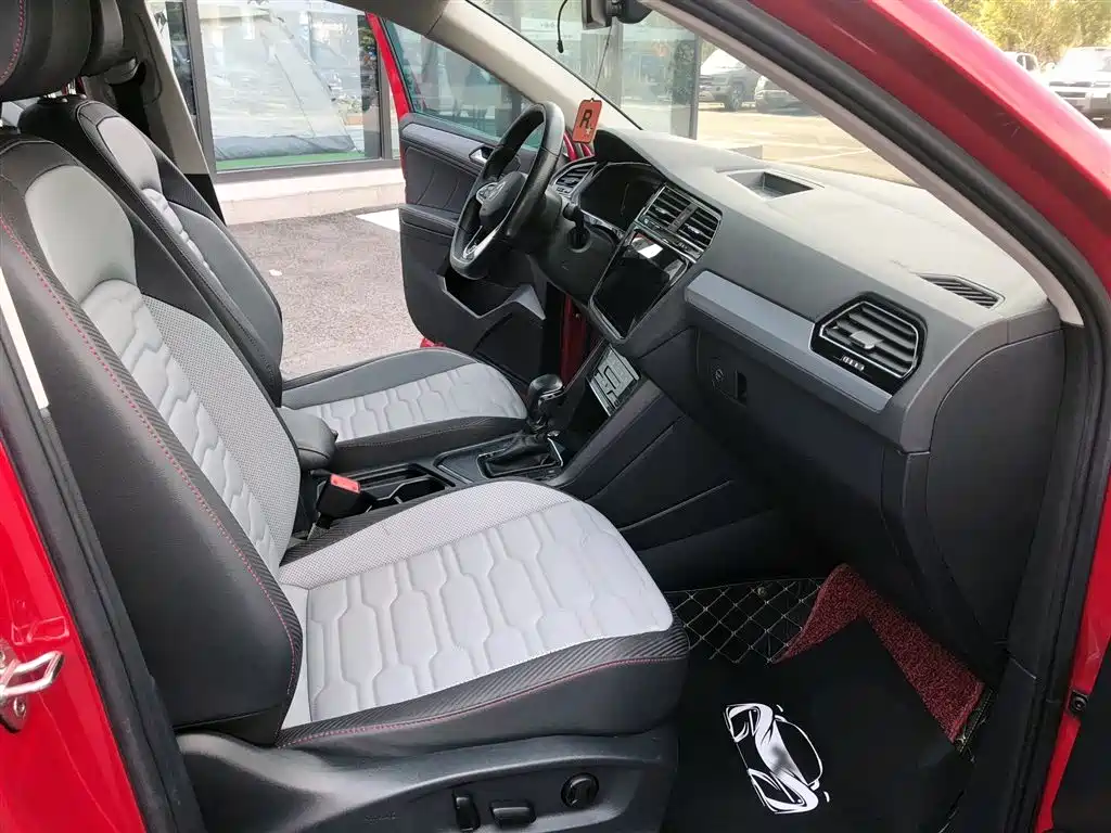 Volkswagen Tiguan X 2021 — фото 16