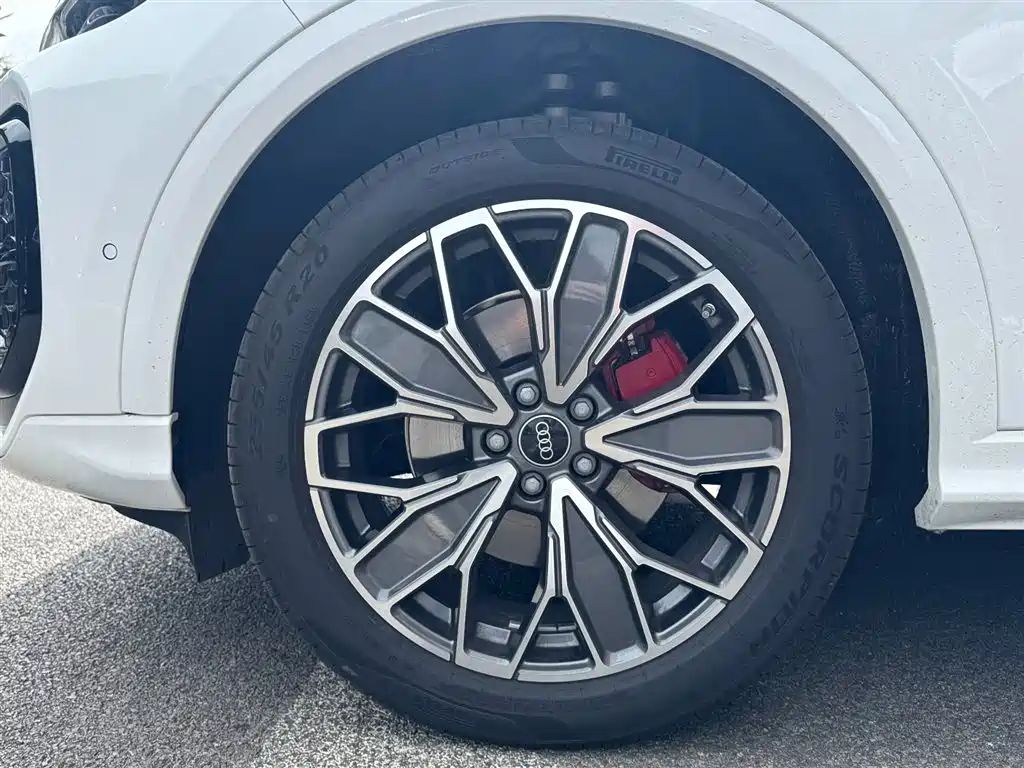 Audi Q5L 2026 — фото 12